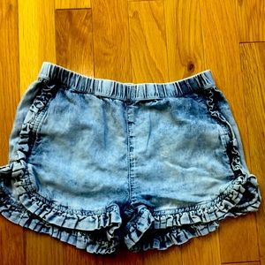 Tucker and Tate soft jean shorts size 6